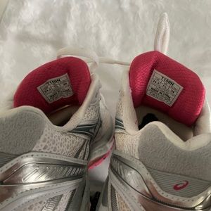 ASICS G-Kayano 17 women’s running shoes